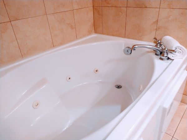 Acrylic Tub Installation in Highland